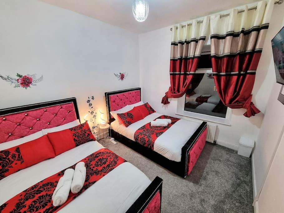 *6b7r* Setup For Your Relaxed & Amazing + Free Parking + Free Fast Wifi* Holiday home *